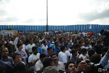 Srimanthudu Movie Team at HBC Chak De India Ride